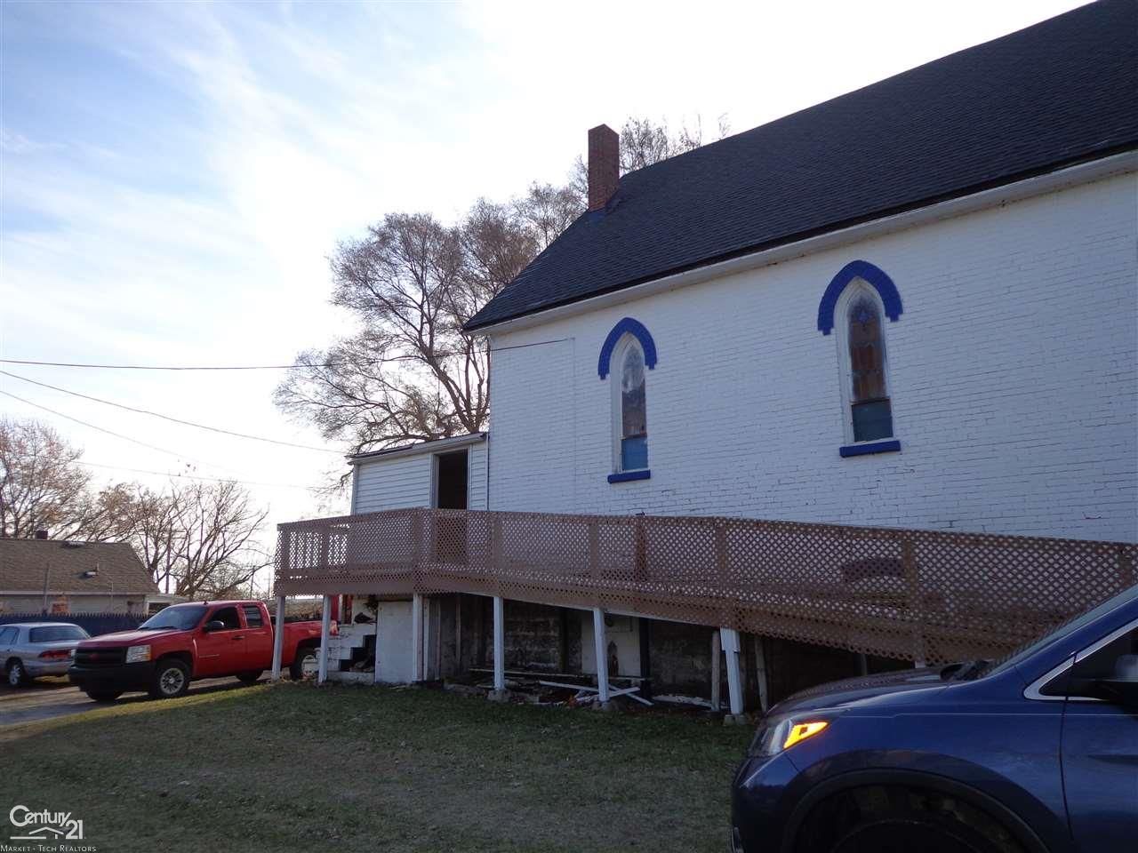 3404 24th St, Port Huron, MI 48060
